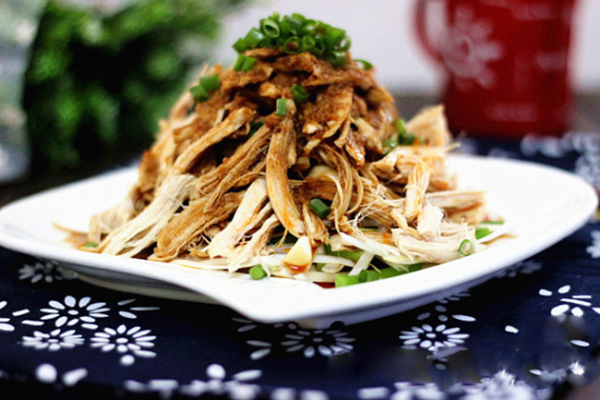 风苼食堂|传统名菜怪味鸡丝